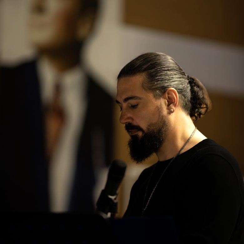 Volkan Kirpik Konser